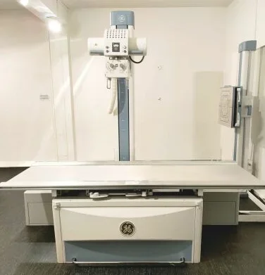 GE Healthcare DR-F XR385 — Б/у BRIVO DR Б/у напольная цифровая рентгенографическая система BRIVO XR 385 (DR)