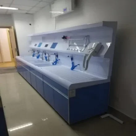 Больничное оборудование Пять слотов и одно оборудование для очистки эндоскопов
